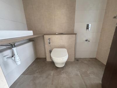 Image of 650 Sq.ft 2 BHK Apartment / Flat for sale in Kalpataru Vivant, Jogeshwari East, Mumbai for Rs. 24900000