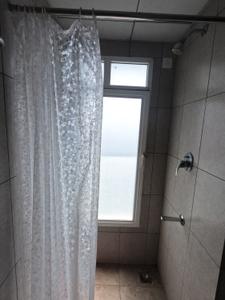 Bathroom Image of 450 Sq.ft 1 BHK Apartment / Flat for rent in Emami Tejomaya, Navalur Chennai for Rs. 150000