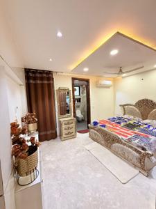 Bedroom Image of 1801 Sq.ft 3 BHK Builder Floor for sale in Tilak Nagar New Delhi for Rs. 35000000