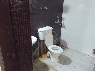 Image of 1050 Sq.ft 2 BHK Apartment / Flat for rent in Crossings GH7 Crossings Republik, Crossings Republik, Ghaziabad for Rs. 17000