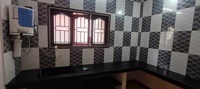 Kitchen Image of 1000 Sq.ft 2 BHK Builder Floor for rent in Saibaba Colony Coimbatore for Rs. 20000