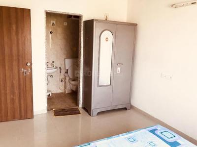 Bedroom Image of 732 Sq.ft 2 BHK Apartment / Flat for rent in Jaimini Appartment, Sardar Colony Ahmedabad for Rs. 22000