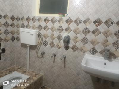 Bathroom Image of 1300 Sq.ft 2 BHK Builder Floor for rent in Meri Jhansi for Rs. 10000
