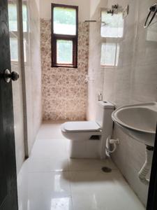Bedroom Image of 550 Sq.ft 1 BHK Apartment / Flat for rent in Chhattarpur New Delhi for Rs. 16500