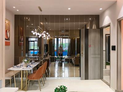Living Room Image of 1035 Sq.ft 2 BHK Apartment / Flat for sale in Venus Skky City, Sandap Gaon Thane for Rs. 5174400