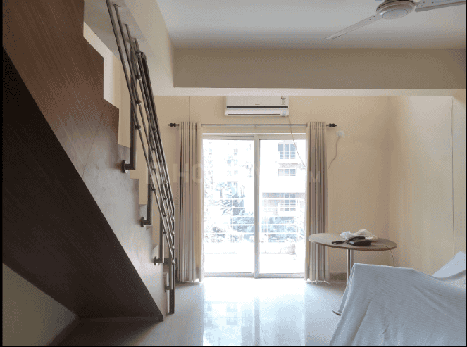 Paras Seasons Main Image 1