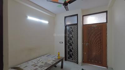 Bedroom Image of 400 Sq.ft 1 BHK Builder Floor for rent in Mayur Vihar Phase 1 New Delhi for Rs. 13000