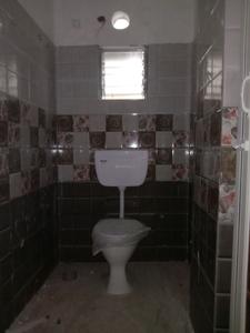 Common Bathroom Image of 803 Sq.ft 2 BHK Apartment / Flat for sale in Keshtopur Kolkata for Rs. 3050000