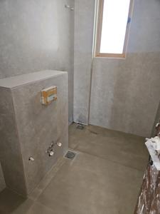 Common Bathroom Image of 1400 Sq.ft 3 BHK Apartment / Flat for sale in Eon One, Prabhadevi Mumbai for Rs. 92500000