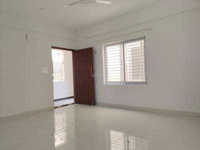 Living Room Image of 1300 Sq.ft 2 BHK Builder Floor for rent in Harlur Bengaluru for Rs. 60000