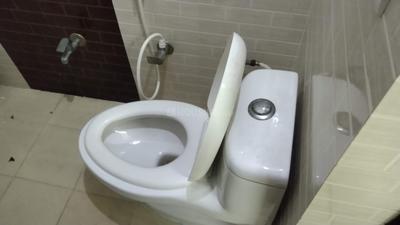 Bathroom Image of 1700 Sq.ft 3 BHK Builder Floor for rent in Sector 28 Faridabad for Rs. 22000