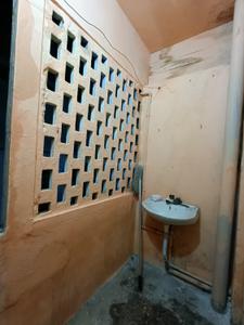 Bathroom Image of 450 Sq.ft 1 RK Studio for rent in RS Puram Coimbatore for Rs. 12000