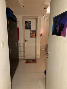 Bathroom Image of 1050 Sq.ft 2 BHK Apartment / Flat for sale in Rustomjee Azziano, Thane West Thane for Rs. 16500000