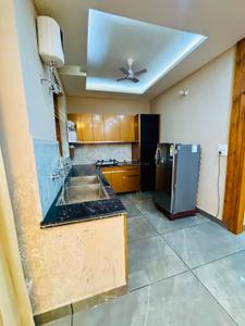 Kitchen Image of 2200 Sq.ft 3 BHK Builder Floor for rent in Parsvnath Parsvnath Greens, Mubarakpur Dera Bassi for Rs. 30000