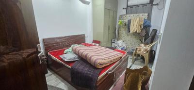 Bedroom Image of 1350 Sq.ft 3 BHK Independent House for rent in Arjun Nagar New Delhi for Rs. 65000