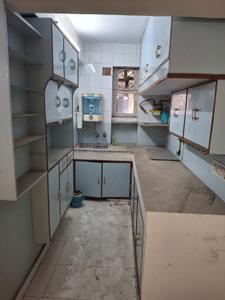 Kitchen Image of 1250 Sq.ft 3 BHK Apartment / Flat for sale in Karishma Apartment, Patparganj New Delhi for Rs. 17500000