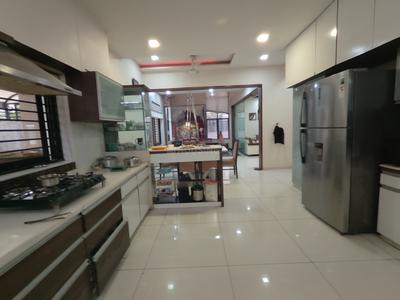 Kitchen Image of 5180 Sq.ft 5 BHK Villa for sale in Thaltej Ahmedabad for Rs. 80000000