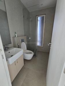 Image of 2400 Sq.ft 3 BHK Apartment / Flat for rent in Lower Parel, Mumbai for Rs. 390000