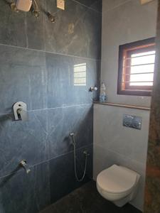 Bathroom Image of 900 Sq.ft 4 BHK Independent House for rent in Vidyaranyapura Bengaluru for Rs. 37000