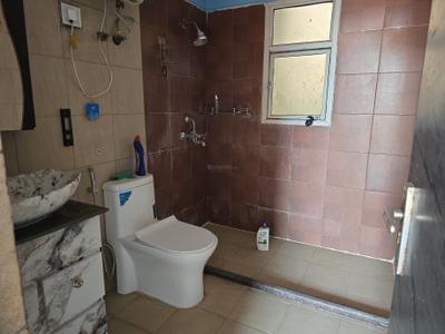 Image of 1250 Sq.ft 2 BHK Apartment / Flat for sale in Mahagun Mascot, Crossings Republik, Ghaziabad for Rs. 8600000