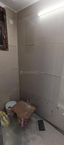 Bathroom Image of 850 Sq.ft 3 BHK Builder Floor for sale in Laxmi Nagar New Delhi for Rs. 7500000
