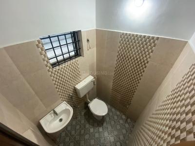 Bathroom Image of 1200 Sq.ft 3 BHK Builder Floor for rent in Vaduthala Kochi for Rs. 28000