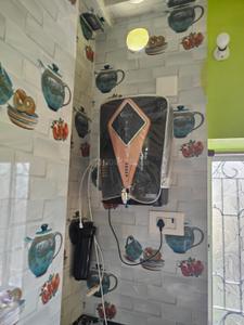 Bathroom Image of 750 Sq.ft 1 RK Independent House for rent in Thakurpukur Kolkata for Rs. 5500