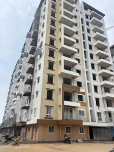 Image of 1470 Sq.ft 3 BHK Apartment / Flat for sale in SLV Golden Towers, Yelahanka, Bengaluru for Rs. 19100000
