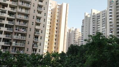 Bedroom Image of 1079 Sq.ft 2 BHK Apartment / Flat for sale in BPTP Spacio, Sector 37D Gurgaon for Rs. 13500000