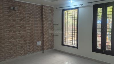 Bedroom Image of 4500 Sq.ft 4 BHK Builder Floor for rent in Naraina New Delhi for Rs. 130000
