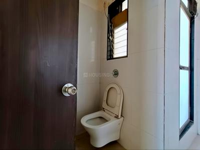 Bathroom Image of 580 Sq.ft 1 BHK Apartment / Flat for rent in Lodha Casa Royale, Thane West Thane for Rs. 24000