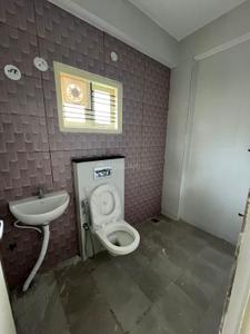 Bathroom Image of 550 Sq.ft 1 BHK Apartment / Flat for rent in Indira Nagar Bengaluru for Rs. 35000