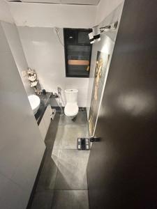 Bathroom Image of 2800 Sq.ft 4.5 BHK Duplex for sale in Gera Greens Ville Sky Villas, Kharadi Pune for Rs. 43500000