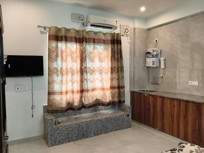 Bedroom Image of 700 Sq.ft 1 RK Apartment / Flat for rent in DLF Princeton Estate, Sector 53 Gurgaon for Rs. 25000