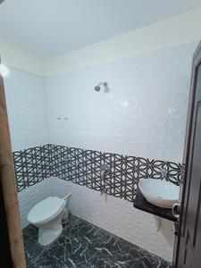 Bathroom Image of 925 Sq.ft 2 BHK Apartment / Flat for sale in Sadguru Nakshtra, Titwala Thane for Rs. 4000000