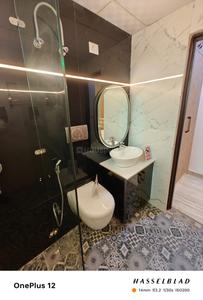 Bathroom Image of 1100 Sq.ft 2 BHK Apartment / Flat for sale in Sector 72 Noida for Rs. 5400000