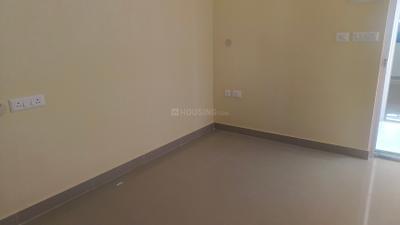 Living Room Image of 930 Sq.ft 3 BHK Apartment / Flat for sale in Shapoorji Pallonji Houshing Complex, Rajarhat Kolkata for Rs. 6700000