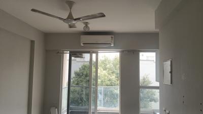 Living Room Image of 1050 Sq.ft 2 BHK Builder Floor for rent in Signature Global City 92, Sector 92 Gurgaon for Rs. 24500