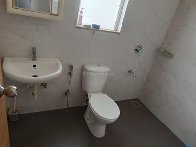 Image of 1300 Sq.ft 2 BHK Apartment / Flat for rent in Kumar Primrose, Kharadi, Pune for Rs. 43000