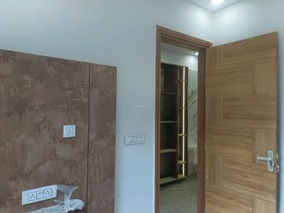 Bedroom Image of 800 Sq.ft 3 BHK Builder Floor for sale in Sector 4 Rohini New Delhi for Rs. 9000000