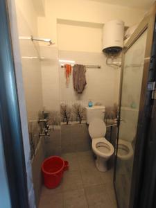 Bathroom Image of 800 Sq.ft 2 BHK Apartment / Flat for sale in Chenchupet Tenali for Rs. 3000000
