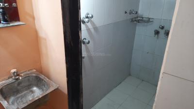 Bathroom Image of 320 Sq.ft 1 RK Apartment / Flat for rent in Santacruz East Mumbai for Rs. 27000