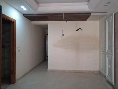 Living Room Image of 1100 Sq.ft 2 BHK Apartment / Flat for sale in DM Infra, Sector 104 Noida for Rs. 4500000