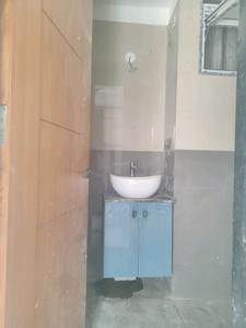 Common Bathroom Image of 1305 Sq.ft 3 BHK Builder Floor for sale in Jai Ambey Jai Ambey Builder Floor - 2, Green Field Colony Faridabad for Rs. 14800000