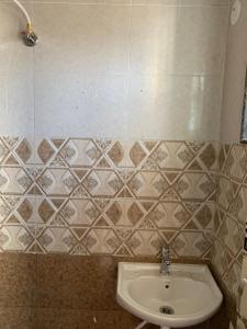 Bathroom Image of 1000 Sq.ft 2 BHK Independent House for rent in Chokkanahalli Bengaluru for Rs. 25000