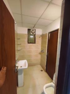 Bathroom Image of 1325 Sq.ft 3 BHK Apartment / Flat for rent in ACE City, Noida Extension Greater Noida for Rs. 26000