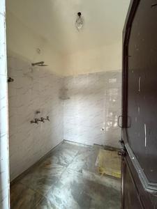 Bathroom Image of 700 Sq.ft 1 BHK Builder Floor for rent in Beta I Greater Noida for Rs. 17000