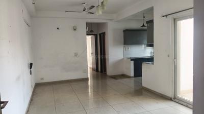 Living Room Image of 1340 Sq.ft 3 BHK Apartment / Flat for rent in Gulshan Ikebana, Sector 143 Noida for Rs. 32000