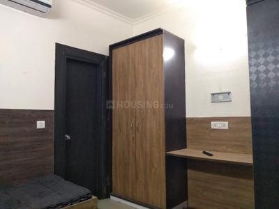 Bedroom Image of 548 Sq.ft 1 BHK Builder Floor for rent in Patel Nagar New Delhi for Rs. 18492