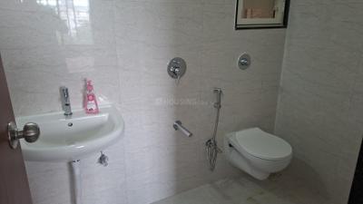 Image of 900 Sq.ft 2 BHK Apartment / Flat for rent in Camp, Pune for Rs. 43000